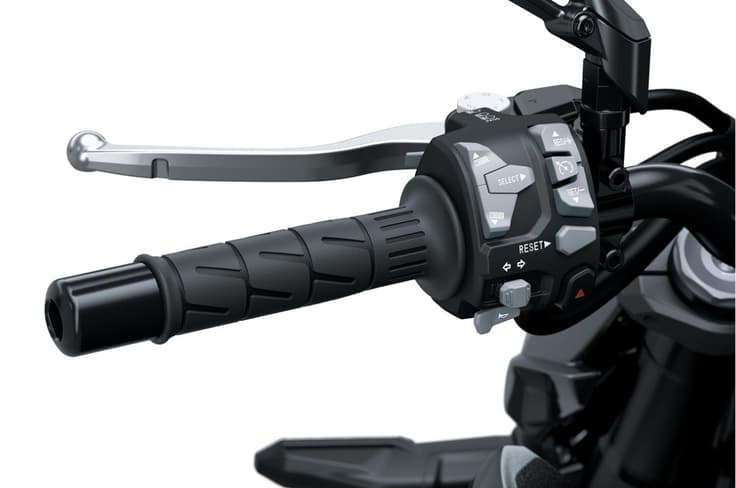 It even gets cruise control Kawasaki Z1100 cruise control